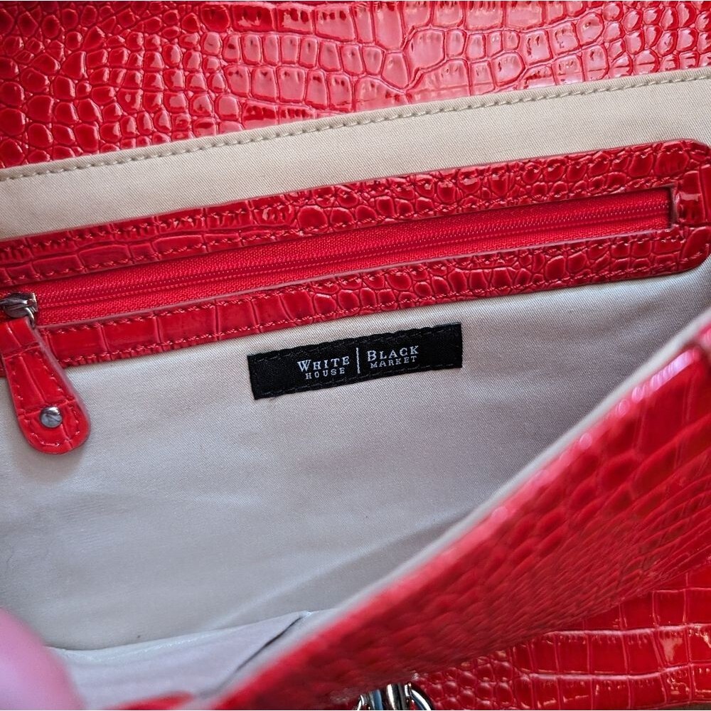White House Black Market bag purse red envelope faux alligator skin chain‎ - Picture 6 of 7